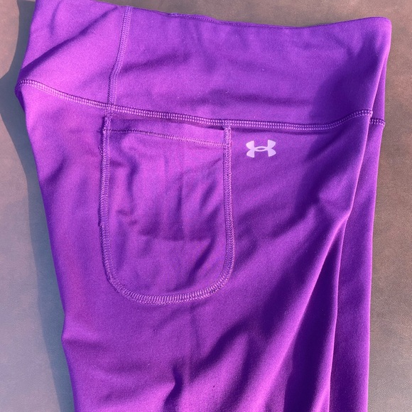 Under armor leggings pretty purple - Picture 2 of 3